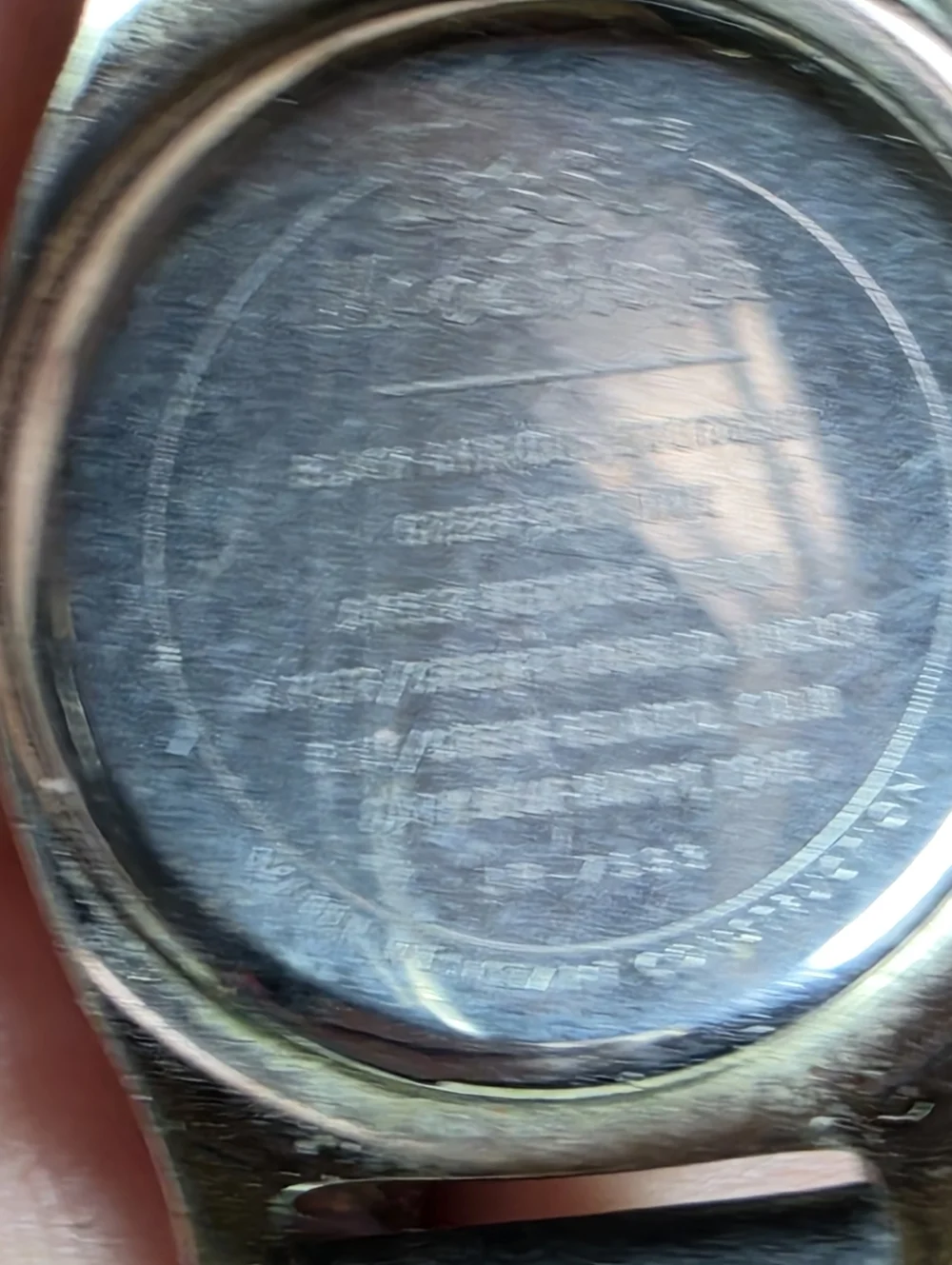 VINTAGE FOSSIL WATCH. W GENUINE LEATHER BAND. WILL INSTALL BATTERY B4 SHIPPING_7